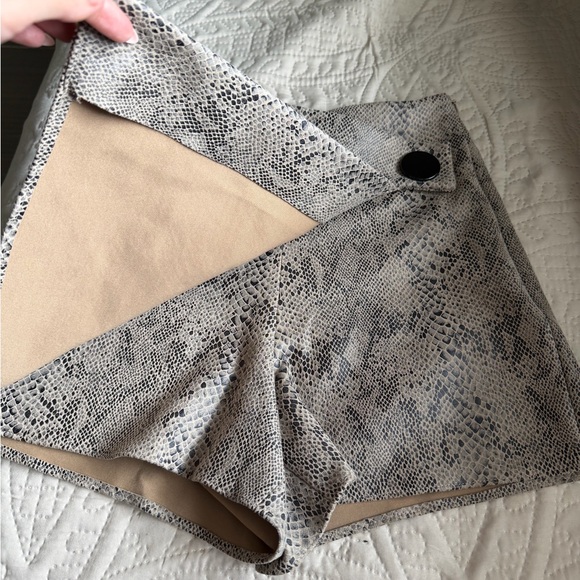 Zara Snake-Print Wrap Mini Skirt - Beige & Black - Picture 4 of 9